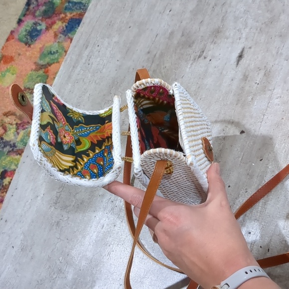 NWT Crown Vintage Rattan Purse - Picture 3 of 5